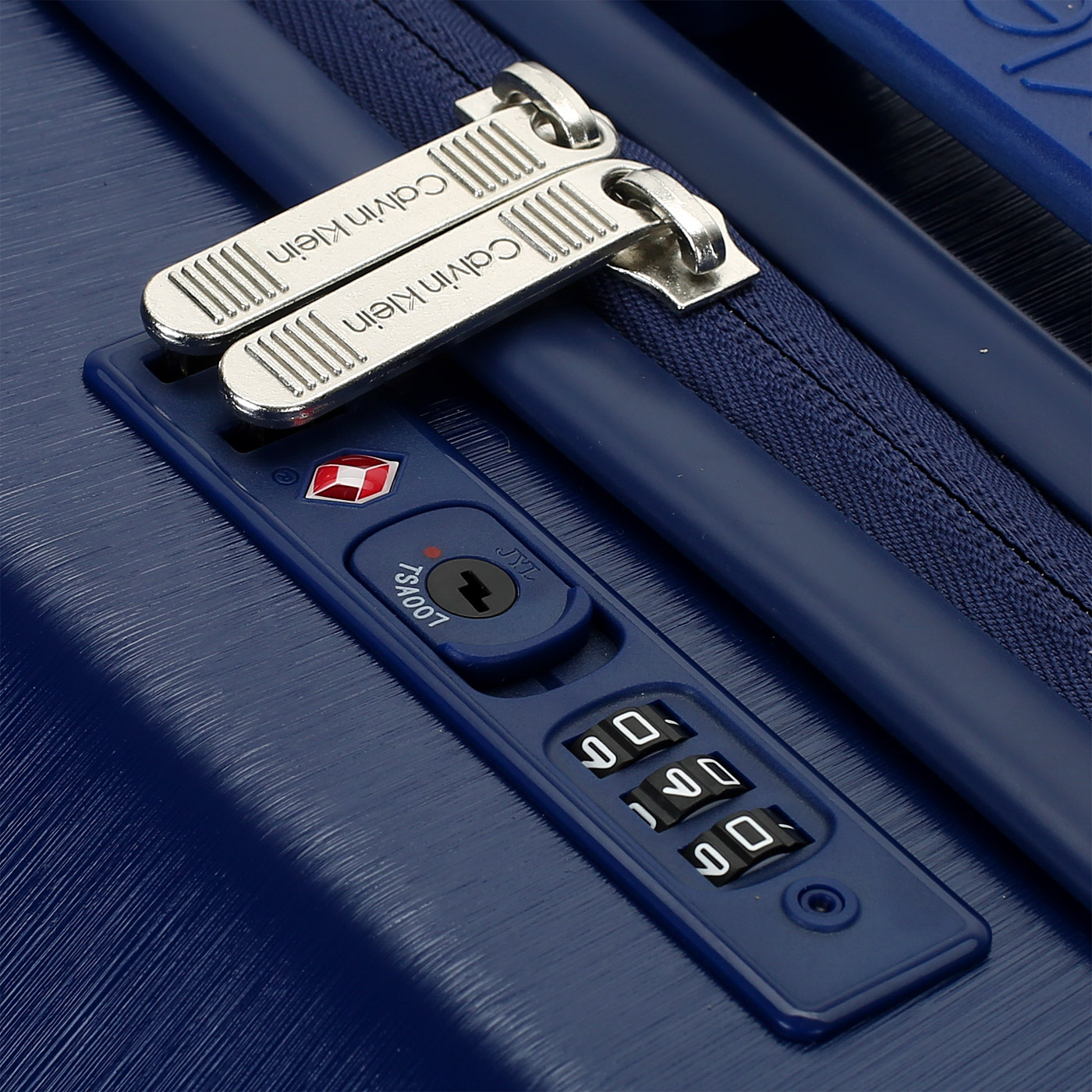 Чемодан для ручной клади из ABS-пластика с кодовым замком Calvin Klein CK-642 Soho