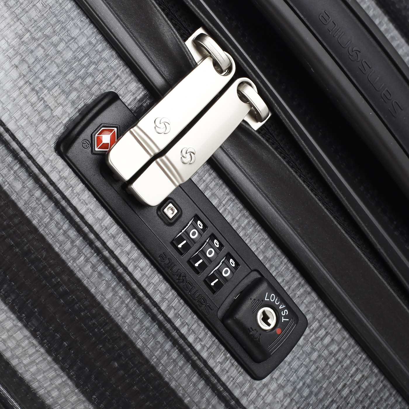 Чемодан для ручной клади из материала Curv Samsonite Lite-Cube