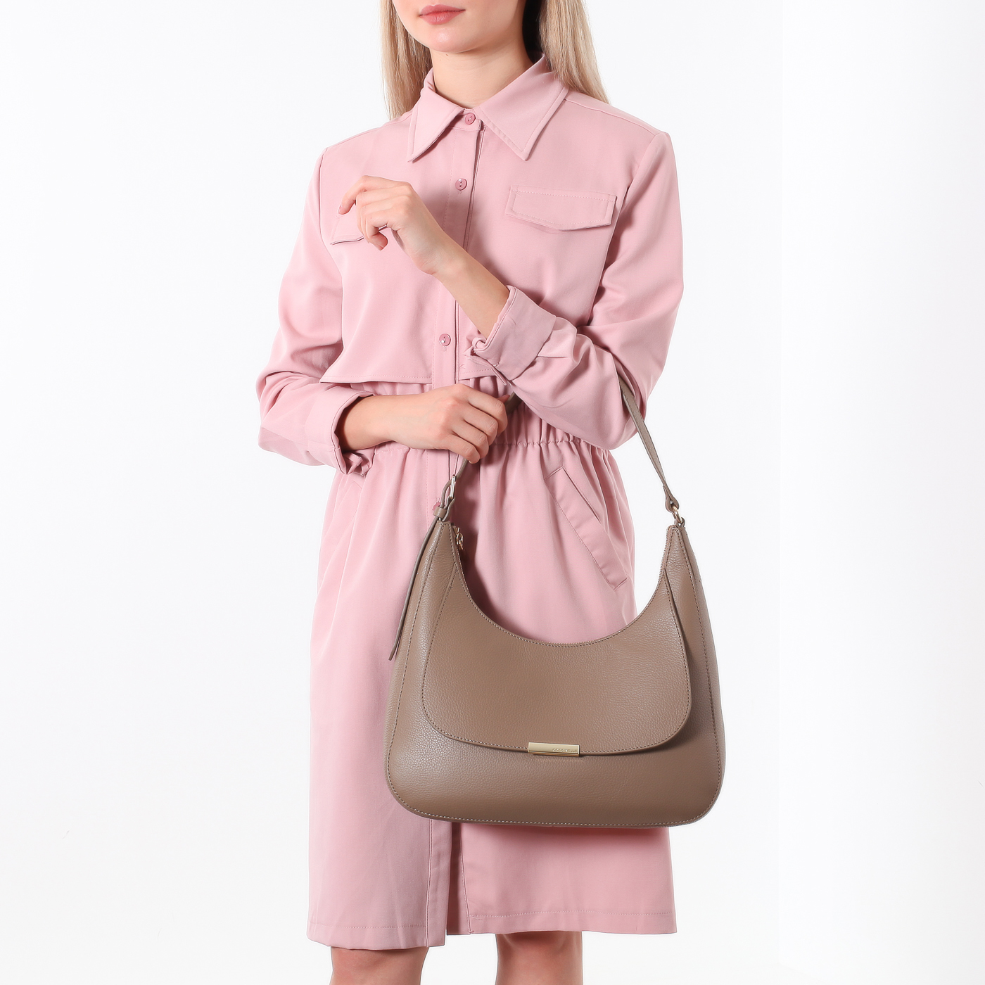 Сумка-хобо Coccinelle Cher