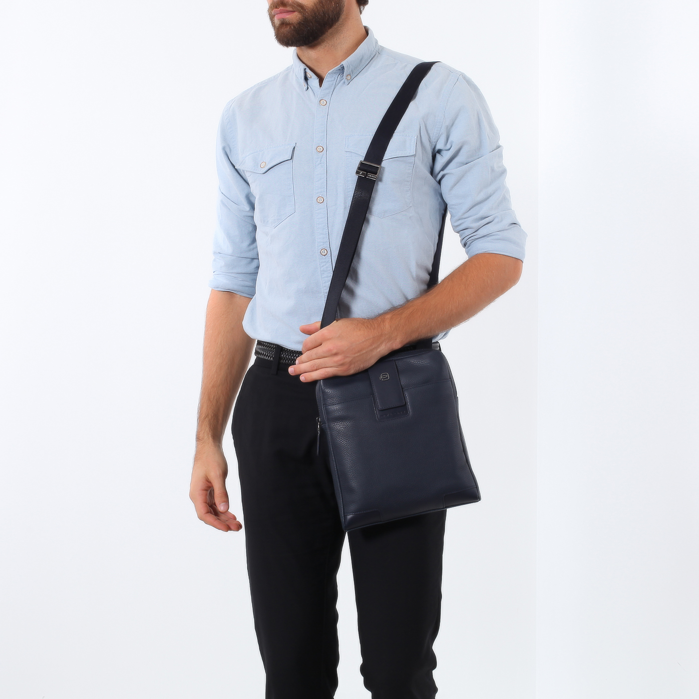 Мужская кожаная сумка через плечо Piquadro Ili
