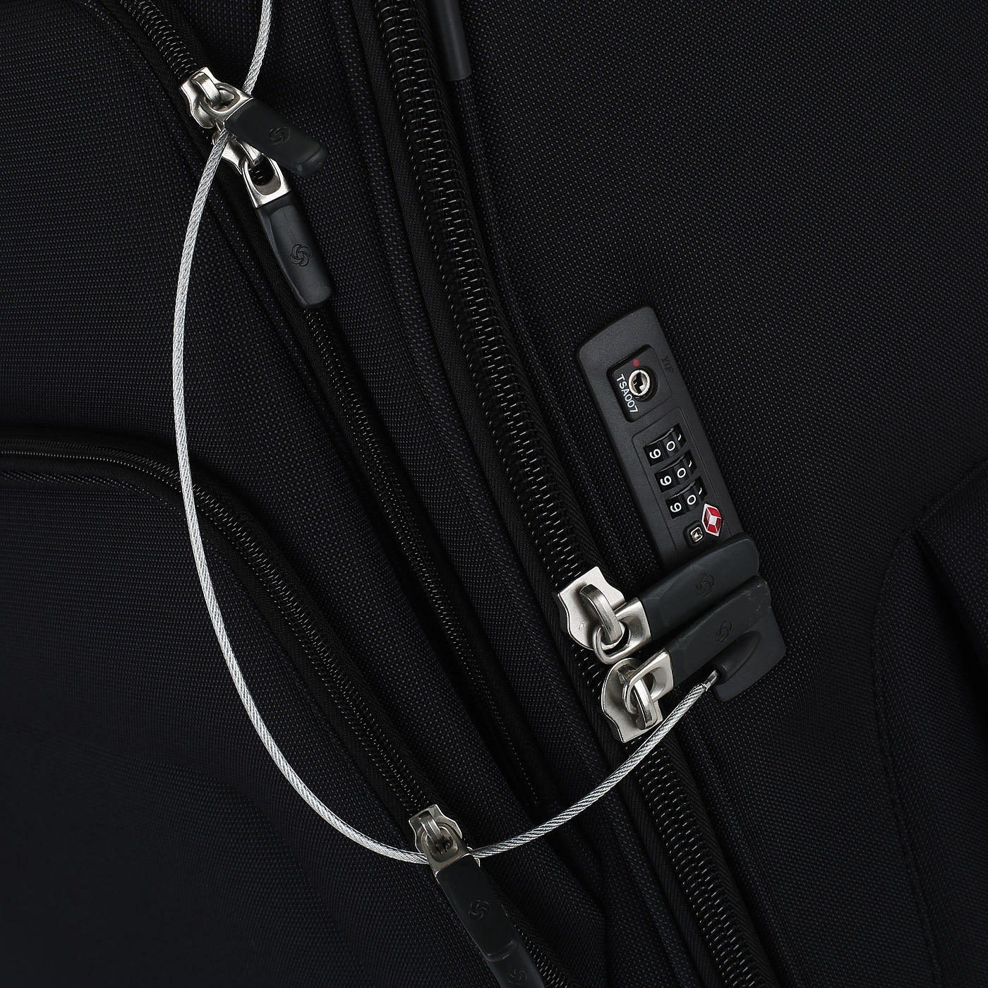 Чемодан большой L тканевый Samsonite Spark Sng