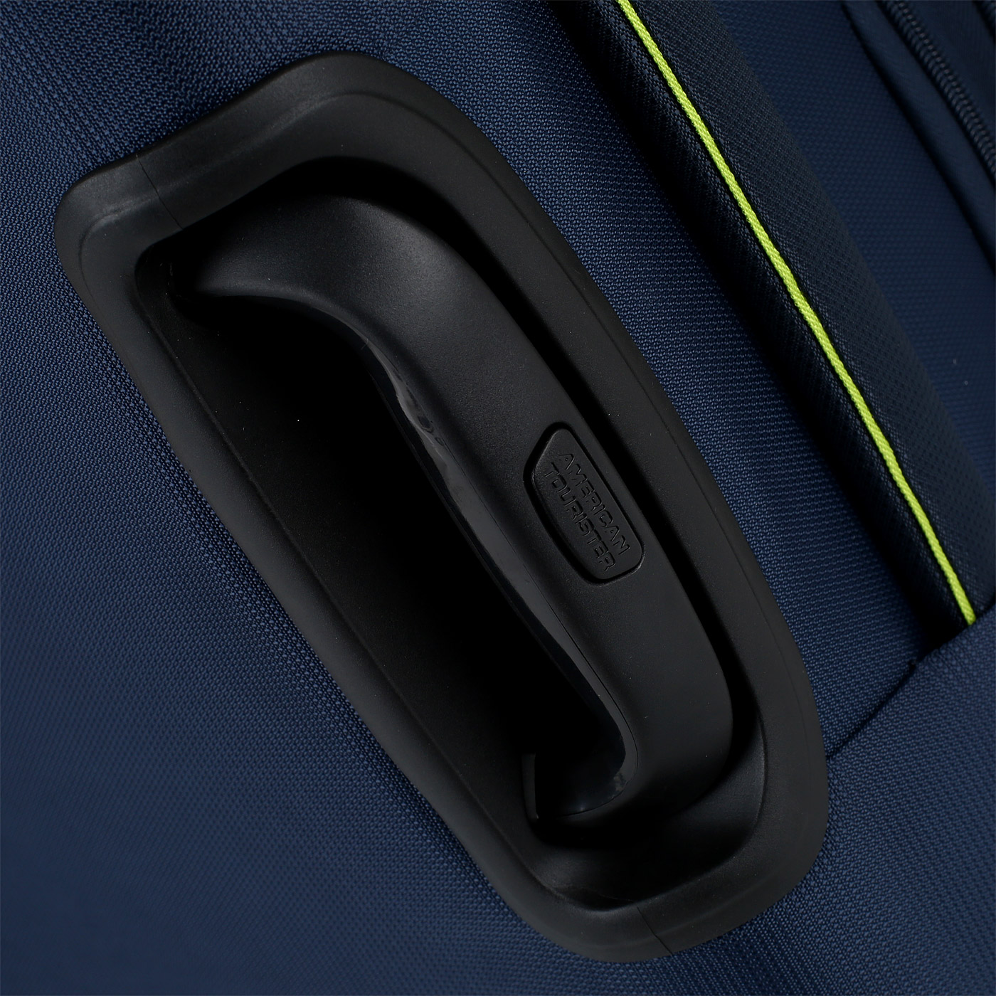 Чемодан средний M тканевый с кодовым замком American Tourister Oregon