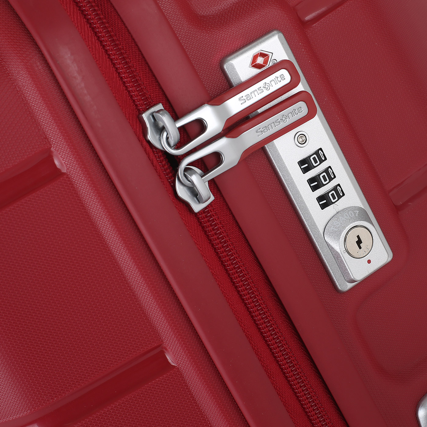 Чемодан большой L из полипропилена с кодовым замком Samsonite Flux