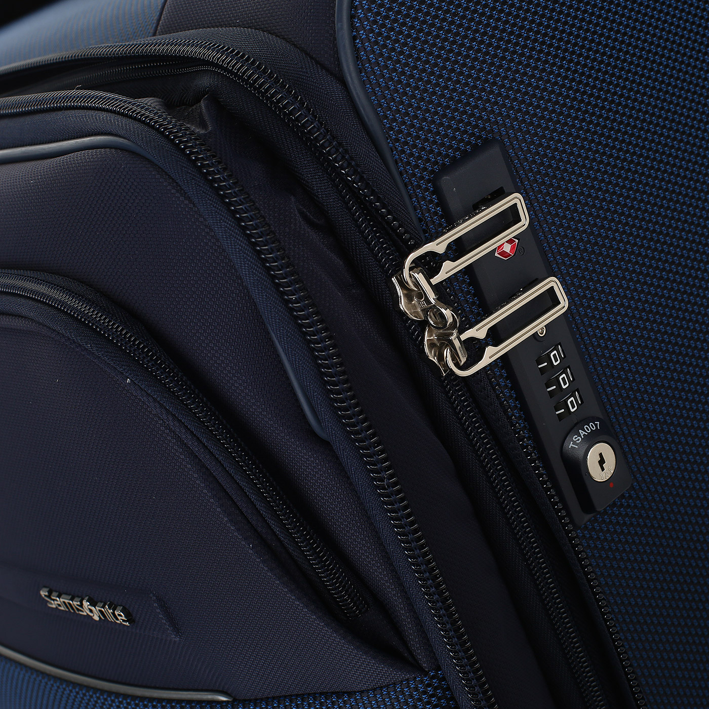 Чемодан большой L тканевый с кодовым замком Samsonite B-Lite Icon