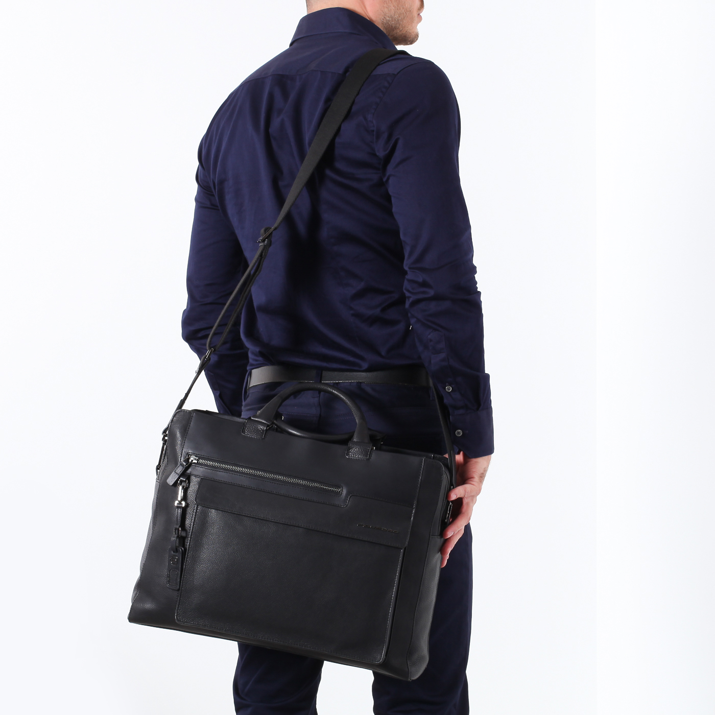 Деловая сумка из черной кожи Piquadro Vostok